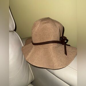 Chic Women's Tan Hat with Brown Accent